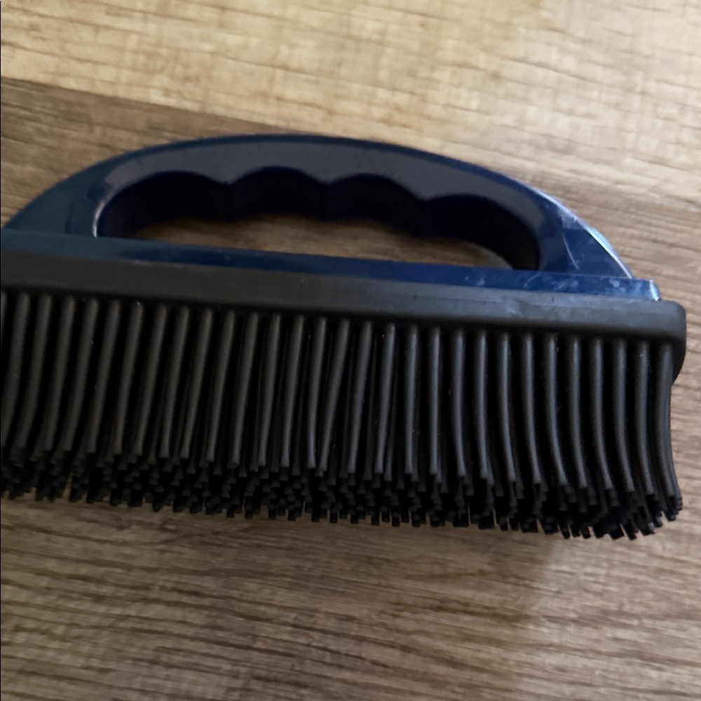 Norwex Rubber brush